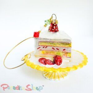 🍰 Strawberry Shortcake on Platter Glass Dessert Ornament .